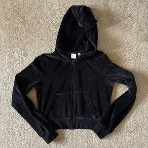 ARITZIA TNA Black Velour Zip Crop Hoodie Fitted M (XS/S fit)
